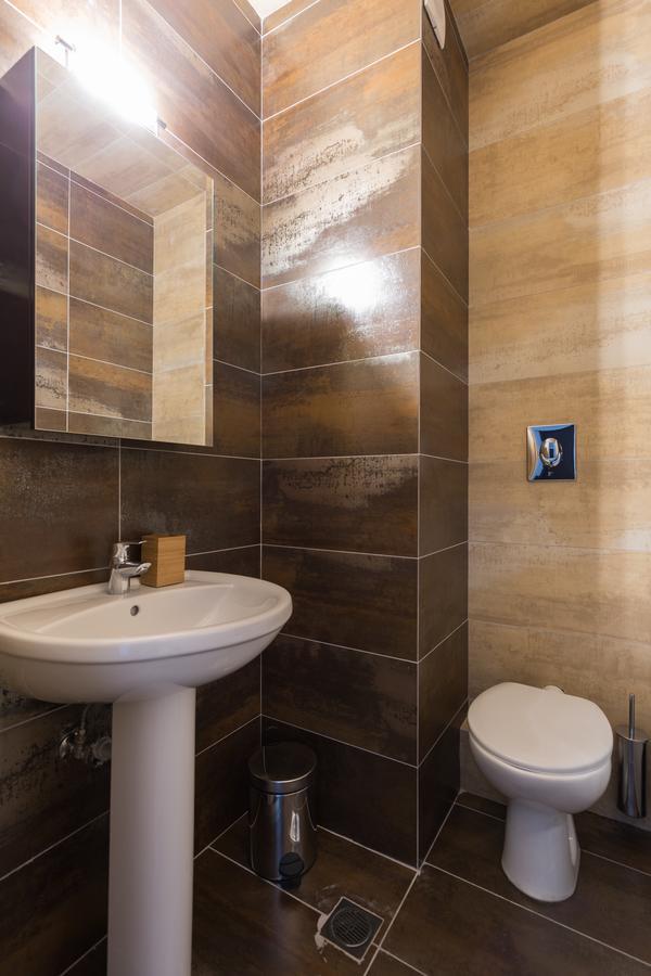 Stylish And Spacious 2Bd - Thiseio By Upstreet أثينا المظهر الخارجي الصورة